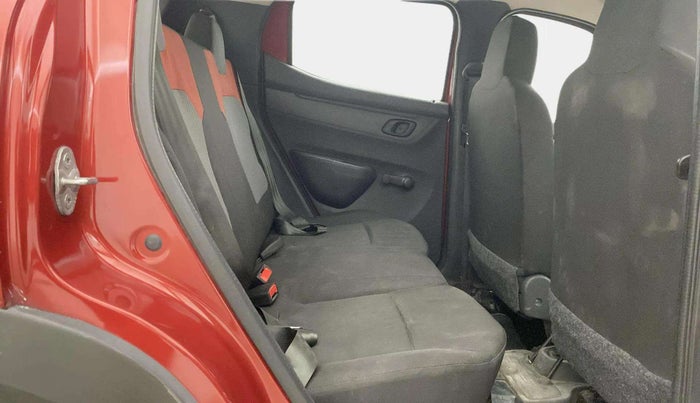 2016 Renault Kwid RXT 0.8, Petrol, Manual, 39,321 km, Right Side Rear Door Cabin