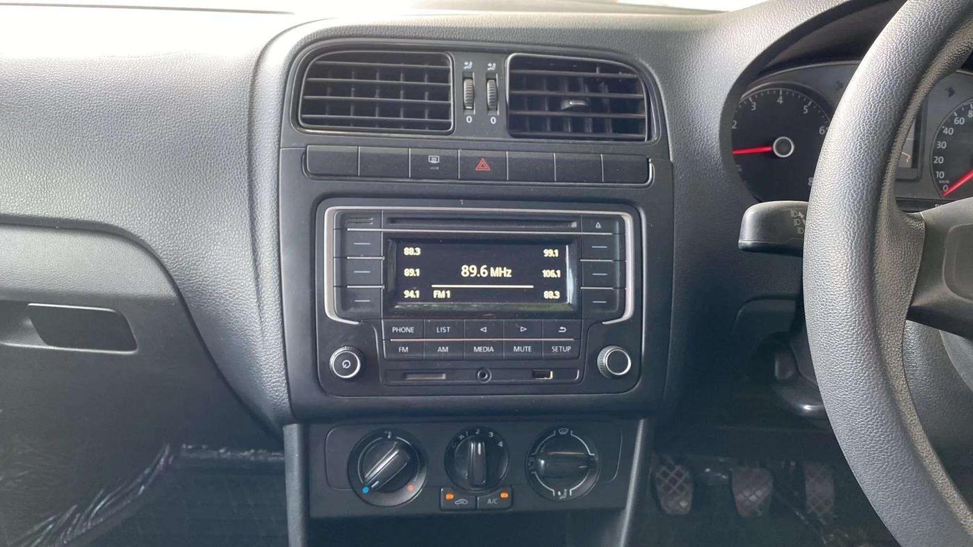 2018 Volkswagen Polo COMFORTLINE 1.2L, Petrol, Manual, 64,711 km, Air Conditioner