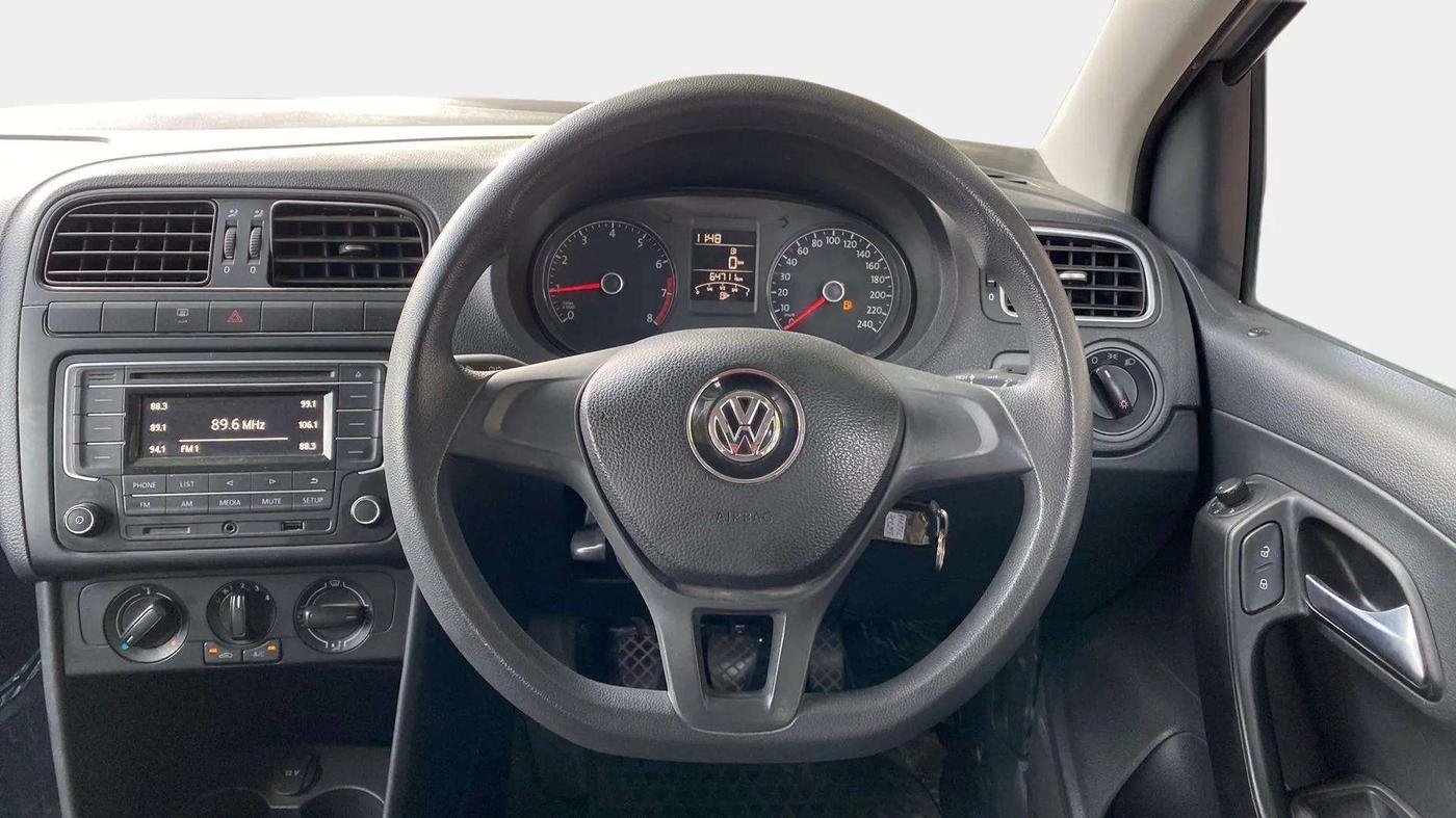 2018 Volkswagen Polo COMFORTLINE 1.2L, Petrol, Manual, 64,711 km, Steering Wheel Close Up