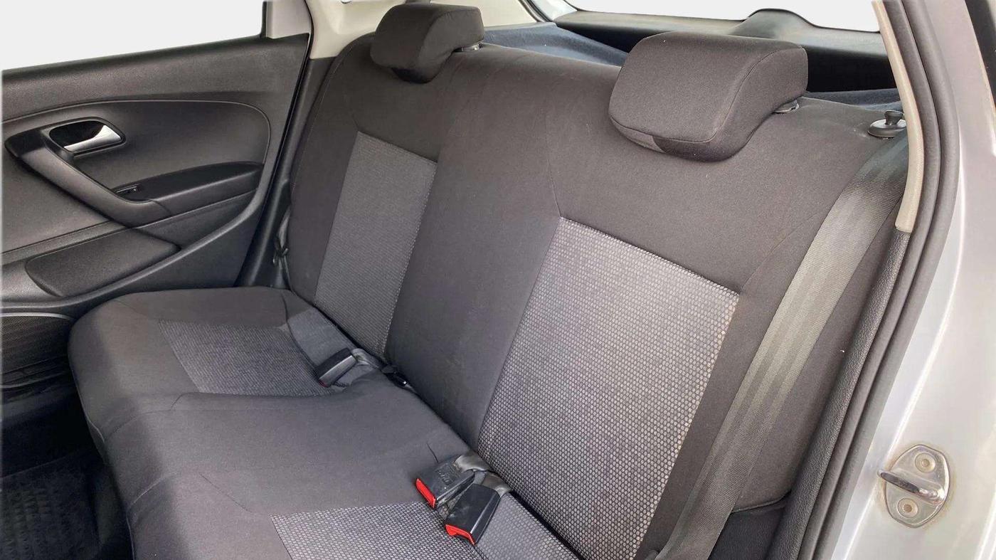 2018 Volkswagen Polo COMFORTLINE 1.2L, Petrol, Manual, 64,711 km, Right Side Rear Door Cabin