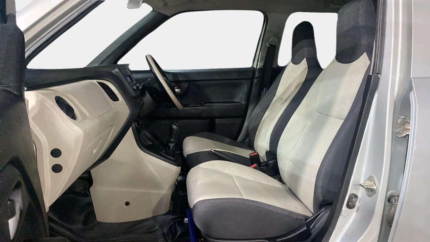 2022 Maruti New Wagon-R VXI CNG 1.0, CNG, Manual, 70,017 km, Right Side Front Door Cabin