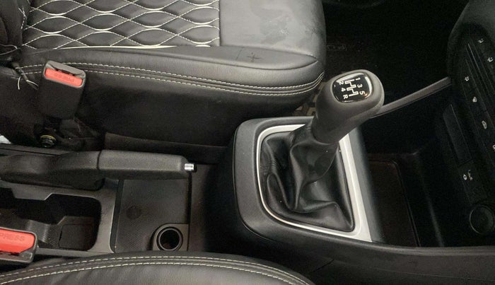 2023 Tata PUNCH ACCOMPLISHED MT, Petrol, Manual, 12,044 km, Gear Lever