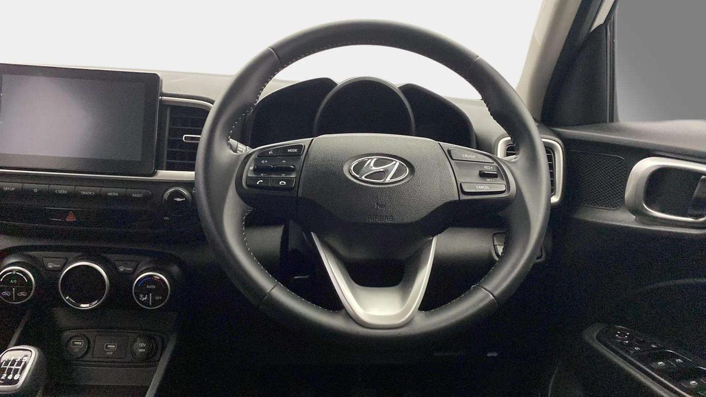 2021 Hyundai VENUE SX 1.0 TURBO, Petrol, Manual, 9,238 km, Steering Wheel Close Up