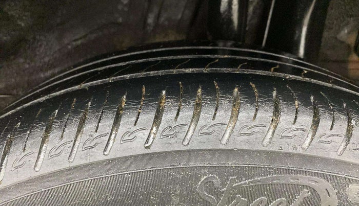 2021 KIA SONET HTK 1.2, Petrol, Manual, 66,910 km, Left Rear Tyre Tread