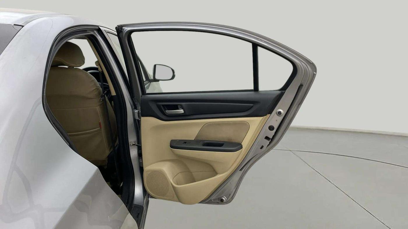 2021 Honda Amaze 1.5L I-DTEC S, Diesel, Manual, 85,125 km, RHS Rear Door