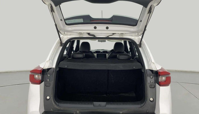 2021 Nissan MAGNITE XV MT, Petrol, Manual, 24,108 km, Boot Inside