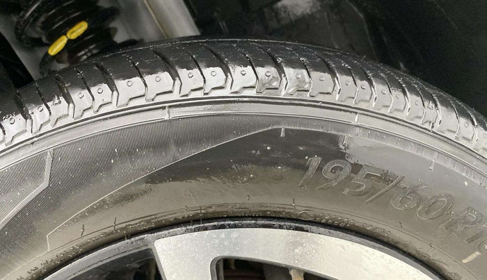 2021 Nissan MAGNITE XV MT, Petrol, Manual, 24,108 km, Right Front Tyre Tread