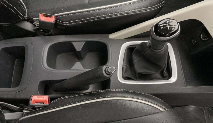 2021 Nissan MAGNITE XV MT, Petrol, Manual, 24,108 km, Gear Lever