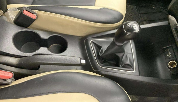 2019 Hyundai Elite i20 MAGNA PLUS 1.2, Petrol, Manual, 64,848 km, Gear Lever