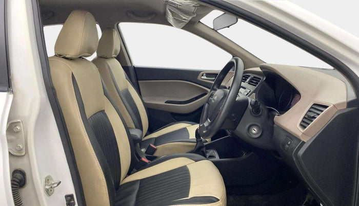 2019 Hyundai Elite i20 MAGNA PLUS 1.2, Petrol, Manual, 64,848 km, Right Side Front Door Cabin