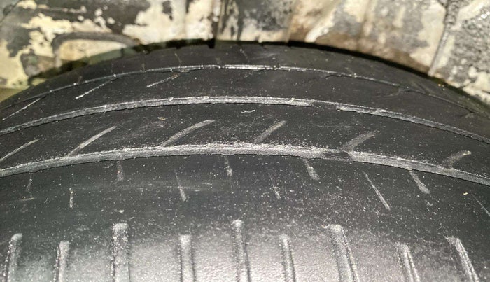 2019 Hyundai Elite i20 MAGNA PLUS 1.2, Petrol, Manual, 64,848 km, Right Rear Tyre Tread