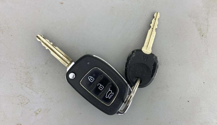 2019 Hyundai Elite i20 MAGNA PLUS 1.2, Petrol, Manual, 64,848 km, Key Close Up