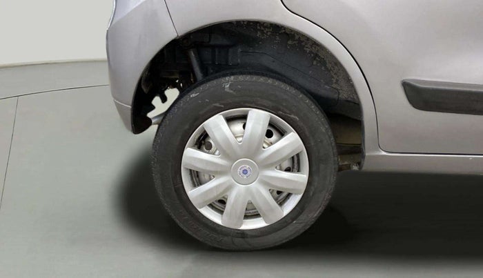 2013 Maruti Wagon R 1.0 LXI CNG, CNG, Manual, 81,408 km, Right Rear Wheel