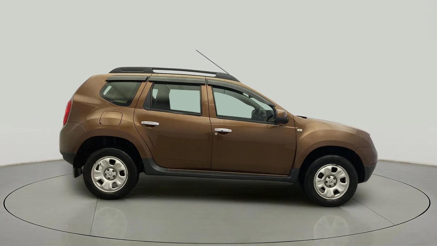 2015 Renault Duster 85 PS RXL DIESEL, Diesel, Manual, 76,108 km, Right Side View