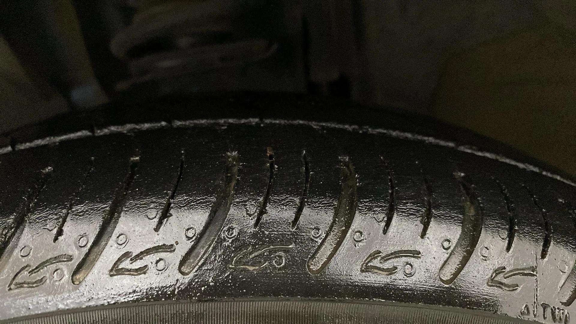 LHS-Front-Tyre-Tread-20