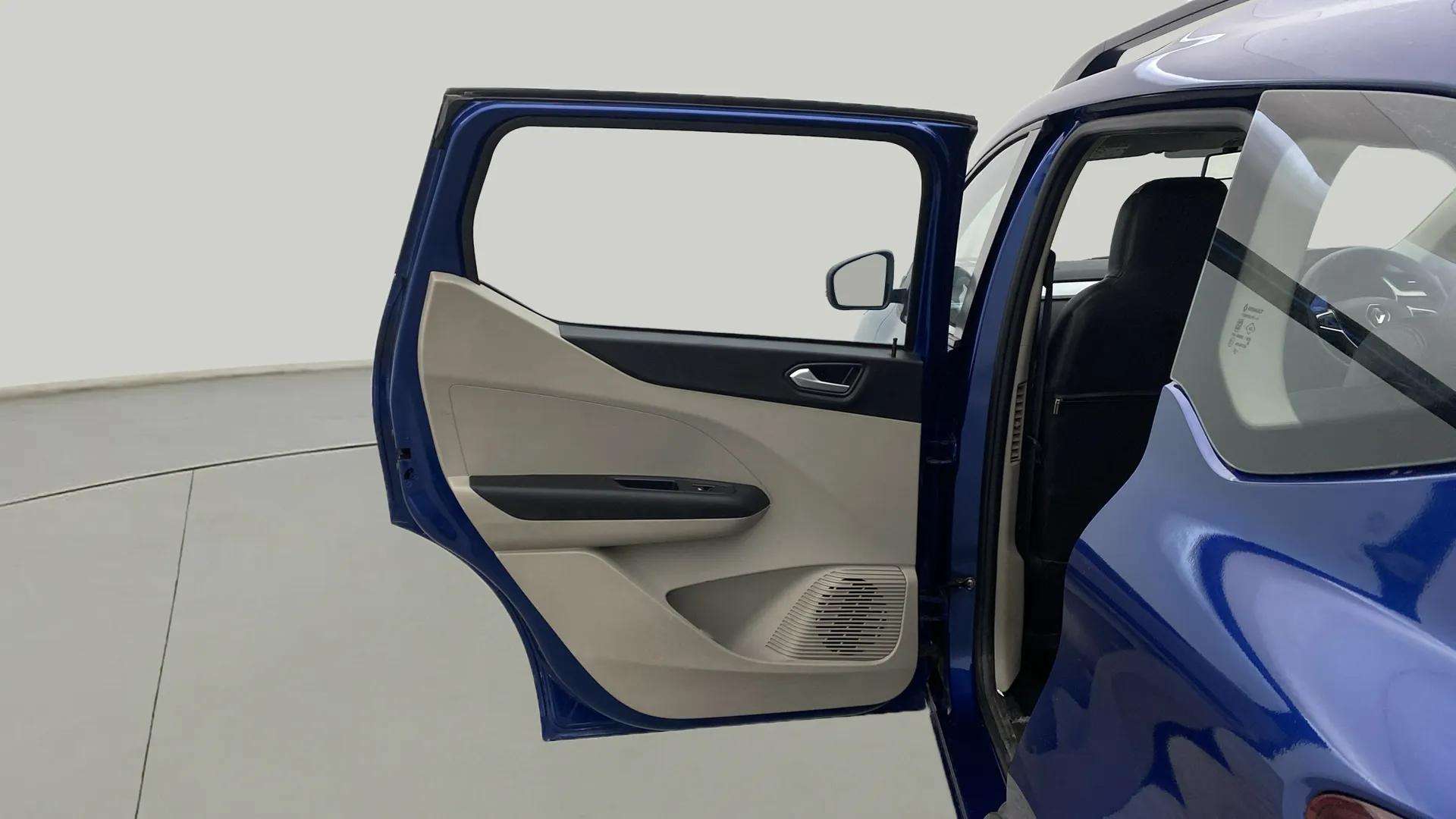 LHS-Rear-Door-Open
