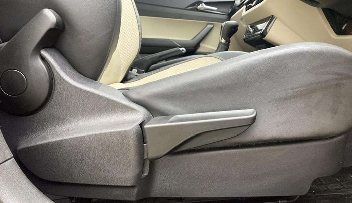 2022 Skoda SLAVIA STYLE 1.0L TSI AT, Petrol, Automatic, 46,179 km, Driver Side Adjustment Panel