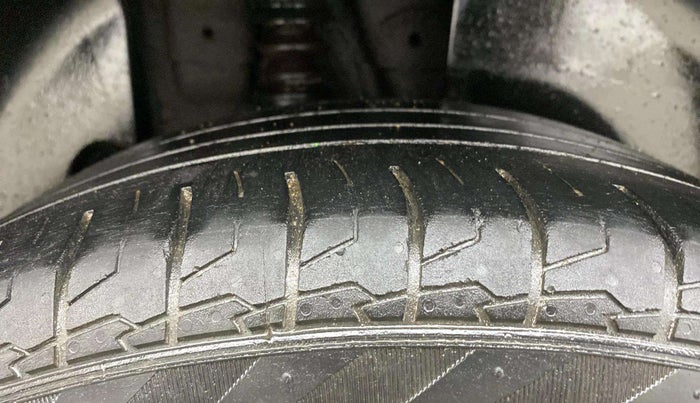 2022 KIA SELTOS HTX IVT 1.5 PETROL, Petrol, Automatic, 88,051 km, Left Front Tyre Tread