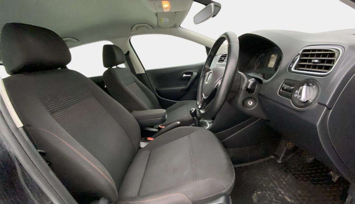 2021 Volkswagen Polo HIGHLINE PLUS 1.0, Petrol, Manual, 49,565 km, Right Side Front Door Cabin