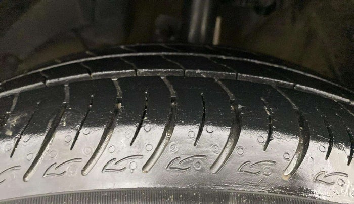 2020 Maruti Baleno DELTA PETROL 1.2, Petrol, Manual, 26,261 km, Left Front Tyre Tread