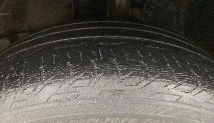 2015 Toyota Corolla Altis G CVT PETROL, Petrol, Automatic, 55,425 km, Left Front Tyre Tread