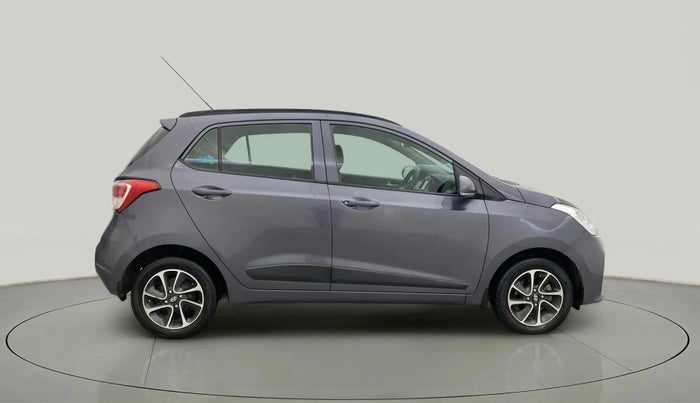 2017 Hyundai Grand i10 SPORTZ (O) AT 1.2 KAPPA VTVT, Petrol, Automatic, 38,343 km, Right Side View