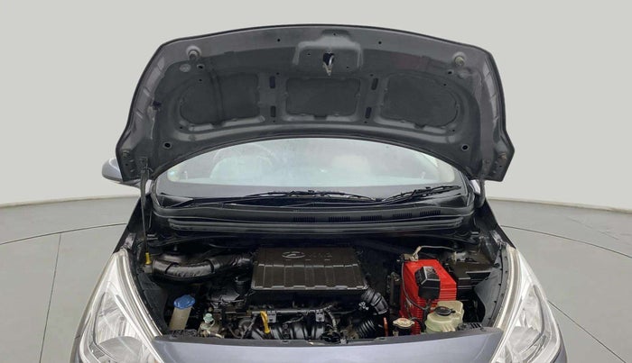 2017 Hyundai Grand i10 SPORTZ (O) AT 1.2 KAPPA VTVT, Petrol, Automatic, 38,343 km, Open Bonet