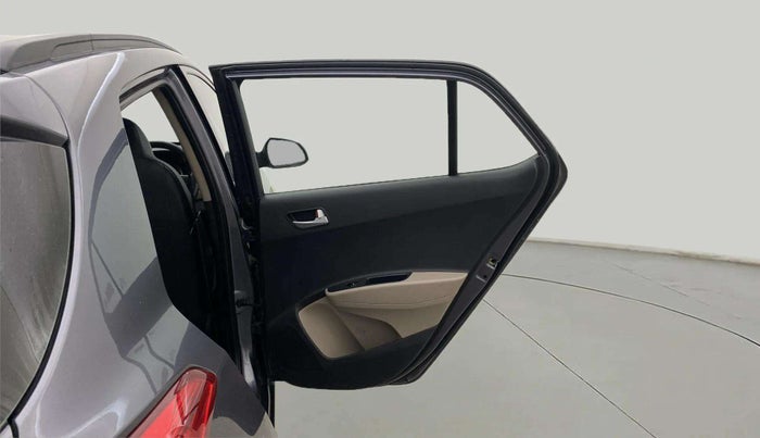2017 Hyundai Grand i10 SPORTZ (O) AT 1.2 KAPPA VTVT, Petrol, Automatic, 38,343 km, RHS Rear Door