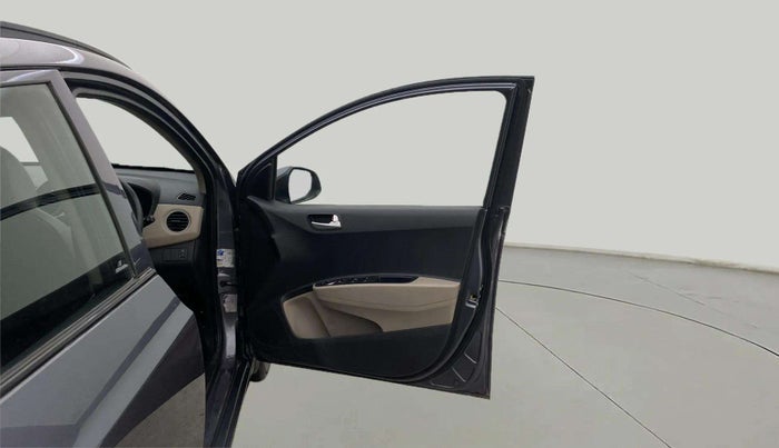 2017 Hyundai Grand i10 SPORTZ (O) AT 1.2 KAPPA VTVT, Petrol, Automatic, 38,343 km, RHS Front Door