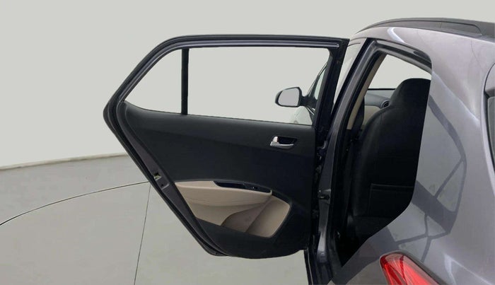 2017 Hyundai Grand i10 SPORTZ (O) AT 1.2 KAPPA VTVT, Petrol, Automatic, 38,343 km, LHS Rear Door