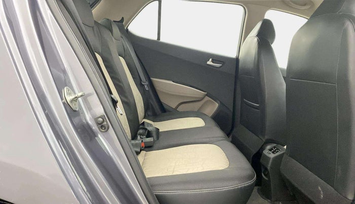 2017 Hyundai Grand i10 SPORTZ (O) AT 1.2 KAPPA VTVT, Petrol, Automatic, 38,343 km, Right Side Rear Door Cabin