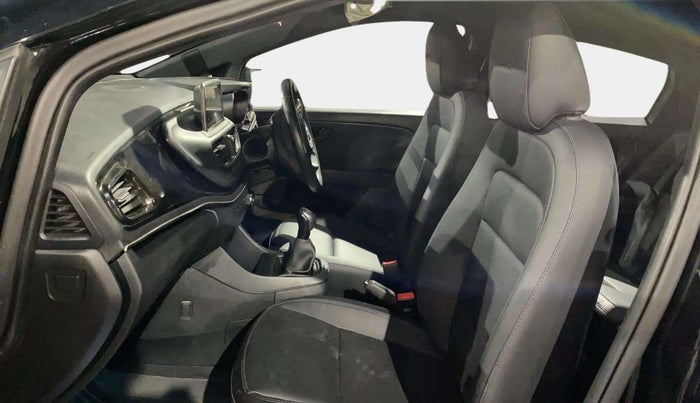 2023 Tata ALTROZ XT PETROL DARK EDITION, Petrol, Manual, 18,453 km, Right Side Front Door Cabin