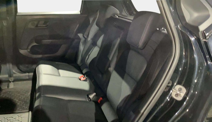 2023 Tata ALTROZ XT PETROL DARK EDITION, Petrol, Manual, 18,453 km, Right Side Rear Door Cabin