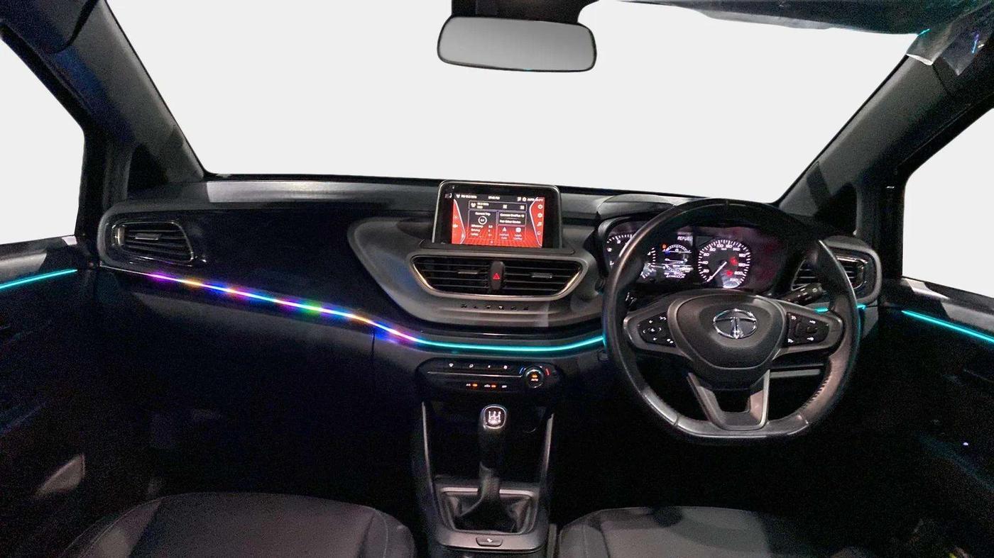 2023 Tata ALTROZ XT PETROL DARK EDITION, Petrol, Manual, 18,453 km, Dashboard