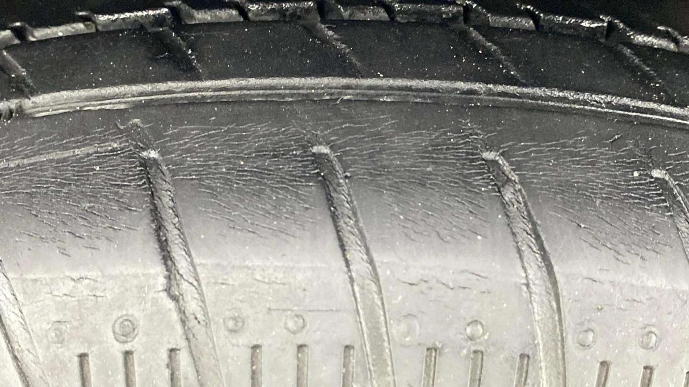 2020 Maruti Celerio ZXI (O), Petrol, Manual, 34,838 km, Left Front Tyre Tread