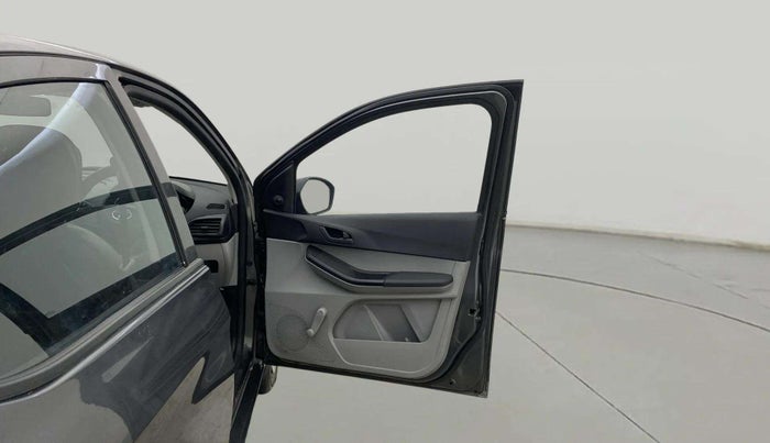2021 Tata Tiago XE PETROL, Petrol, Manual, 18,906 km, RHS Front Door