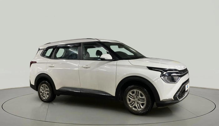 2022 KIA CARENS PRESTIGE 1.5 PETROL 7 STR, Petrol, Manual, 29,831 km, Right Front Diagonal