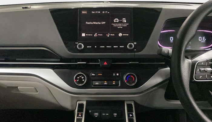 2022 KIA CARENS PRESTIGE 1.5 PETROL 7 STR, Petrol, Manual, 29,831 km, Air Conditioner