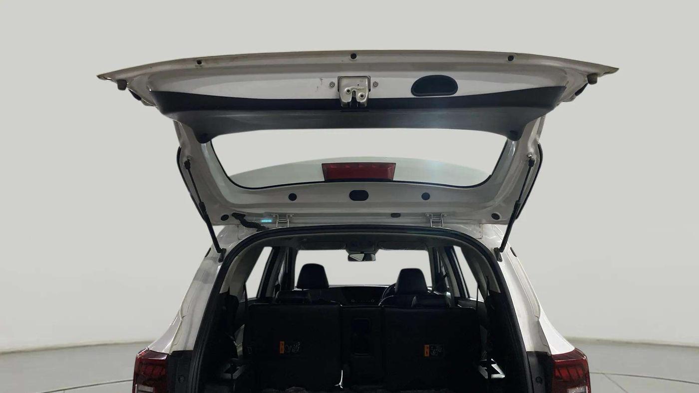 2022 KIA CARENS PRESTIGE 1.5 PETROL 7 STR, Petrol, Manual, 29,831 km, Boot Door Open