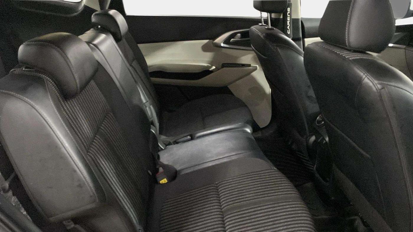 2022 KIA CARENS PRESTIGE 1.5 PETROL 7 STR, Petrol, Manual, 29,831 km, Right Side Rear Door Cabin