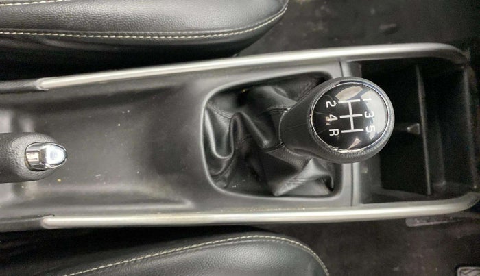 2016 Maruti Baleno DELTA PETROL 1.2, Petrol, Manual, 32,290 km, Gear Lever