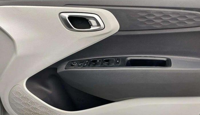 2022 Hyundai GRAND I10 NIOS ASTA AMT 1.2 KAPPA VTVT, Petrol, Automatic, 50,472 km, Driver Side Door Panels Control
