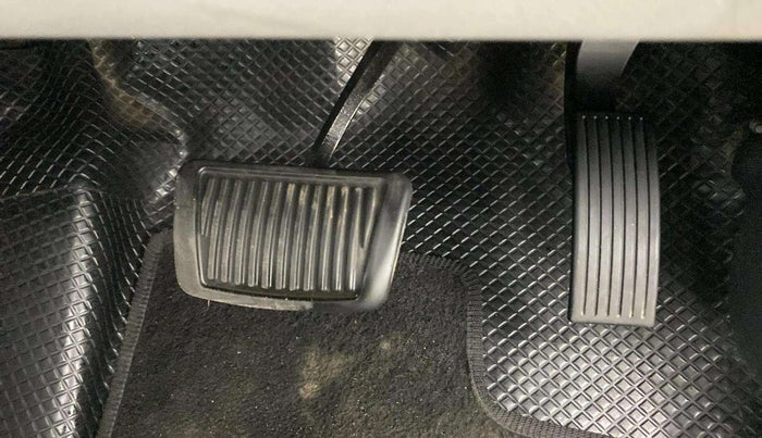 2022 Hyundai GRAND I10 NIOS ASTA AMT 1.2 KAPPA VTVT, Petrol, Automatic, 50,472 km, Pedals