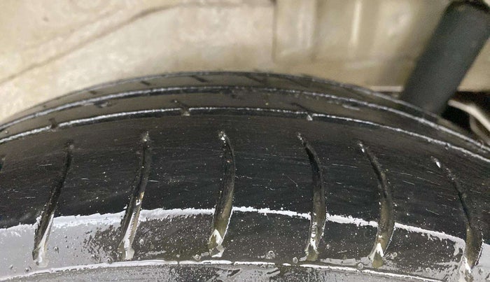 2015 Maruti Wagon R 1.0 VXI, Petrol, Manual, 92,437 km, Left Rear Tyre Tread