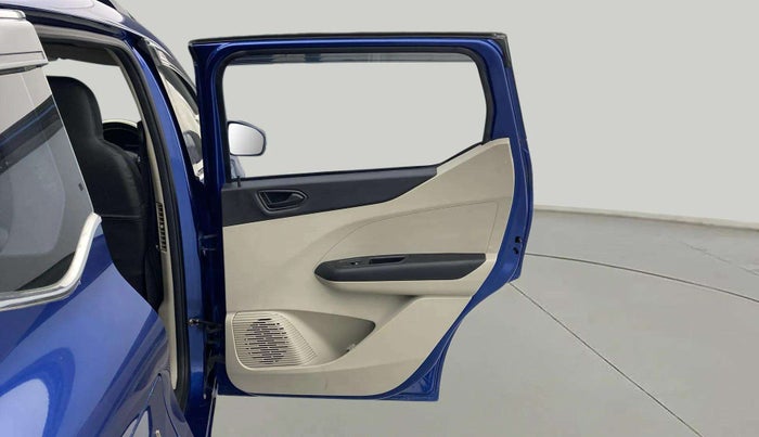2022 Renault TRIBER RXT, Petrol, Manual, 10,510 km, RHS Rear Door