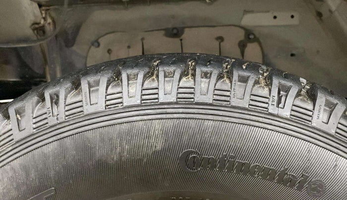 2017 Mahindra Thar CRDE 4X4 AC, Diesel, Manual, 78,776 km, Left Front Tyre Tread