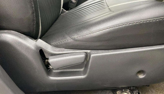 2016 Maruti Alto K10 VXI, Petrol, Manual, 25,305 km, Driver Side Adjustment Panel