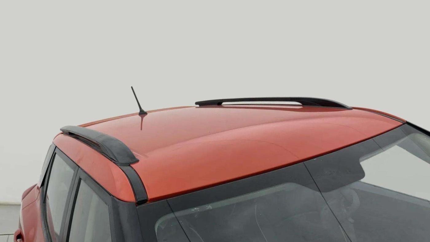2019 Mahindra XUV300 W6 1.2 PETROL, Petrol, Manual, 62,689 km, Roof