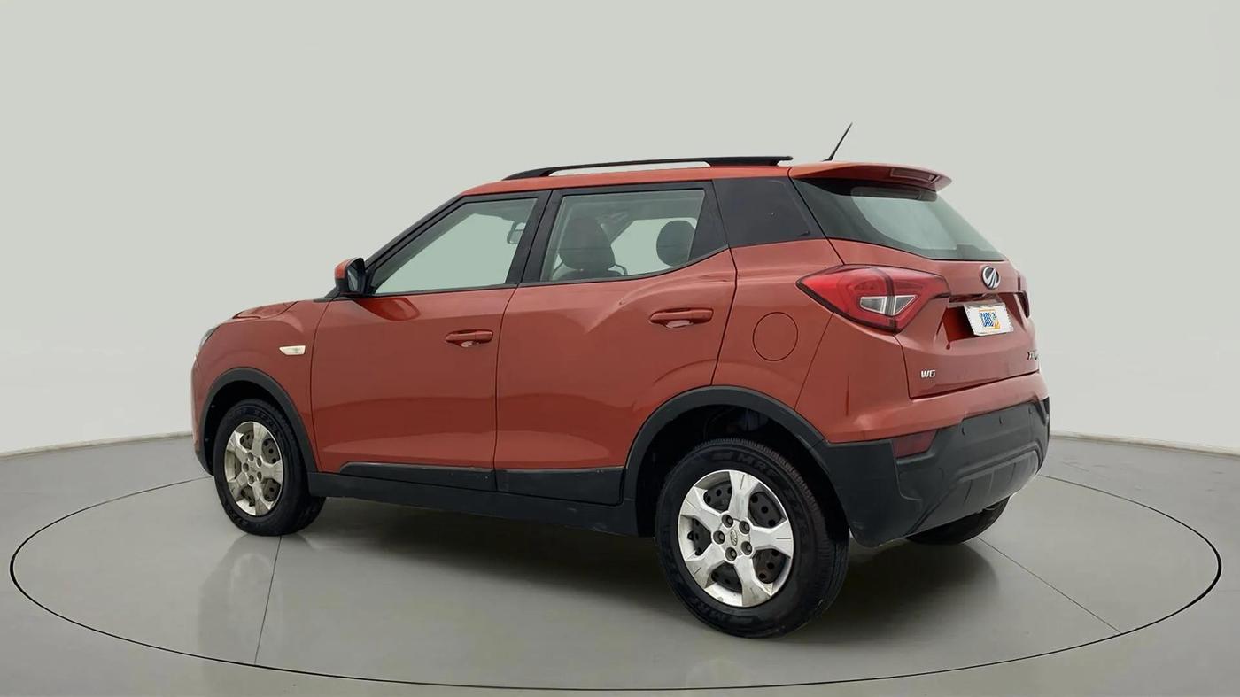 2019 Mahindra XUV300 W6 1.2 PETROL, Petrol, Manual, 62,689 km, Left Back Diagonal