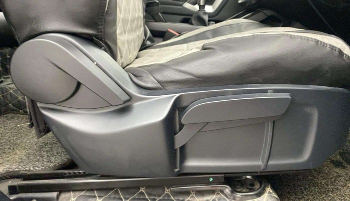 2020 Tata Harrier XM 2.0L KRYOTEC, Diesel, Manual, 66,385 km, Driver Side Adjustment Panel
